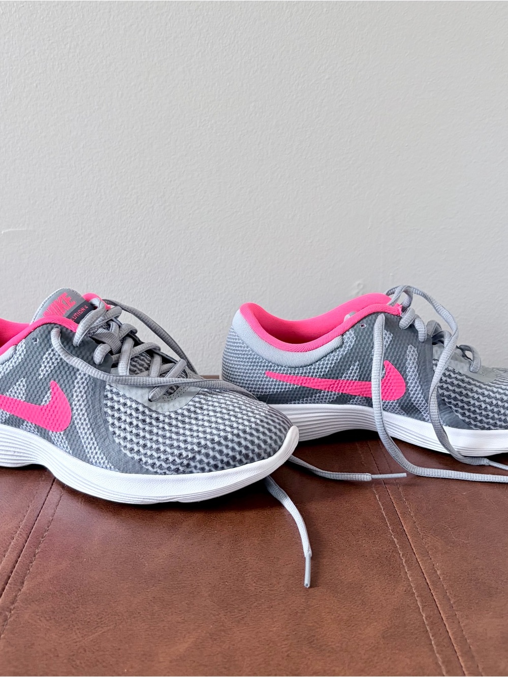 Nike Revolution 4 Big Kids Youth 4Y Running Shoes Grey Pink NWOT
